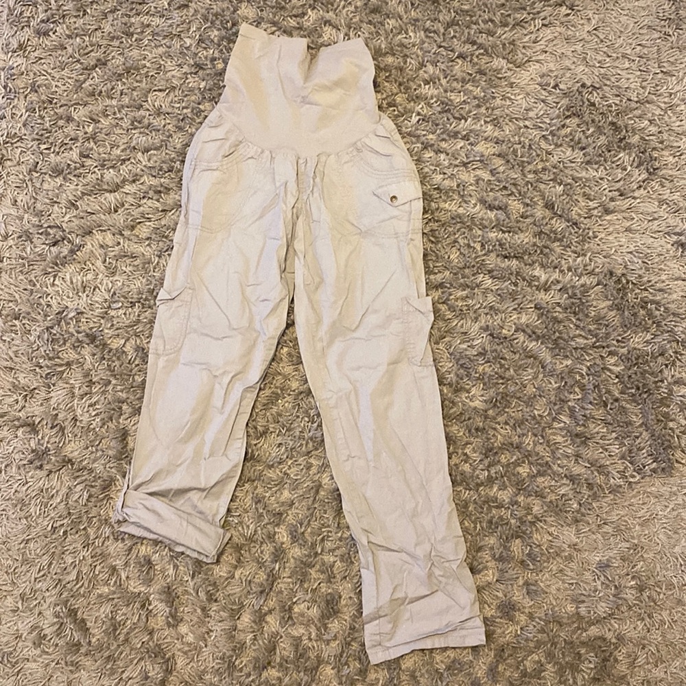 Motherhood Maternity Summer Cargo Pants/Capris